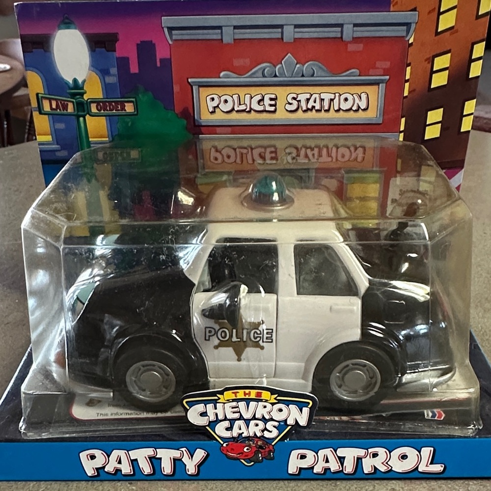 1997 Chevron Cars Patty Patrol Police Car Toy With Moving Eyes 🆕